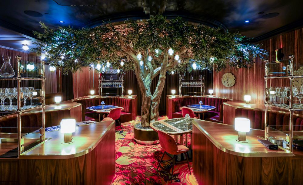 Barry's Downtown Prime, The Garden Room at Circa Resort & Casino. Photo Credit: LVCVA