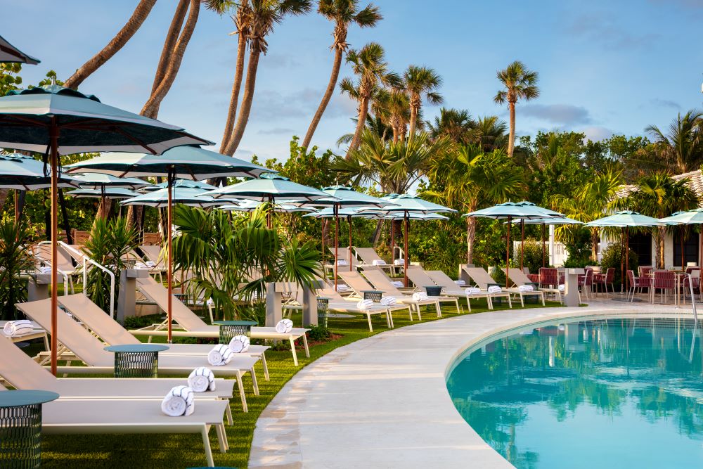 Andaz Miami Beach pool. Credit: LDPR