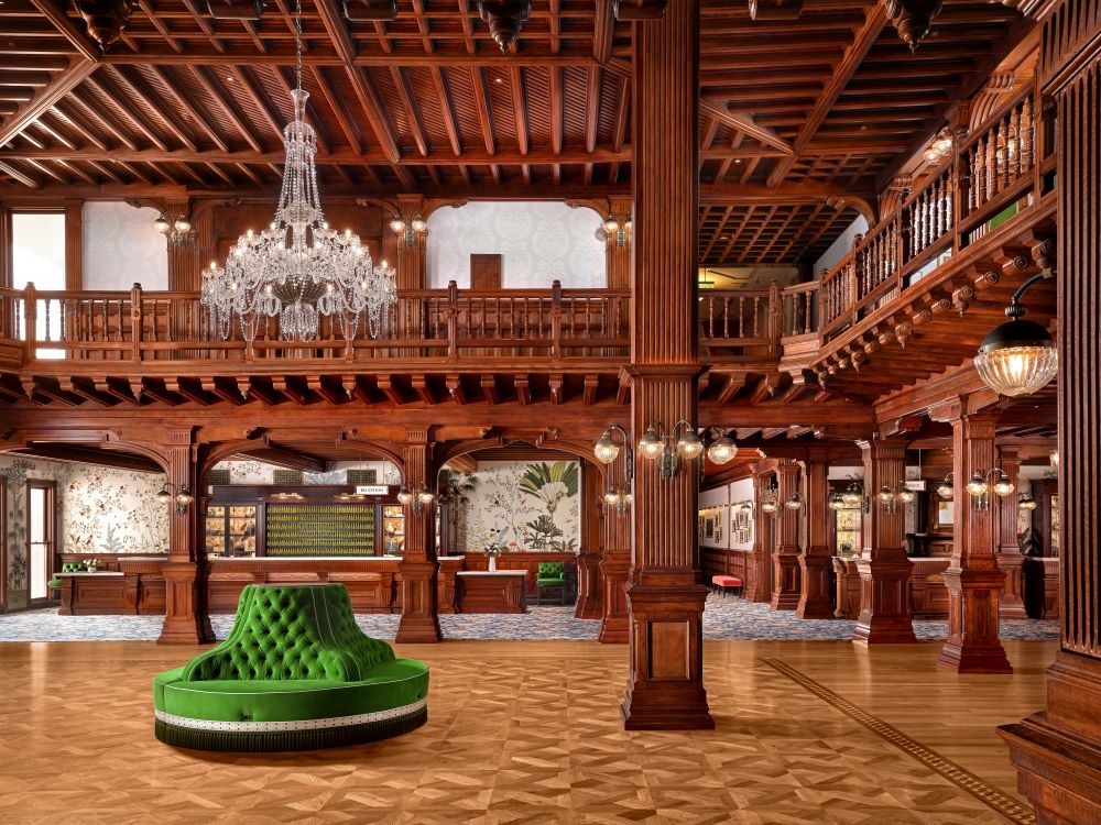 Hotel del Coronado lobby