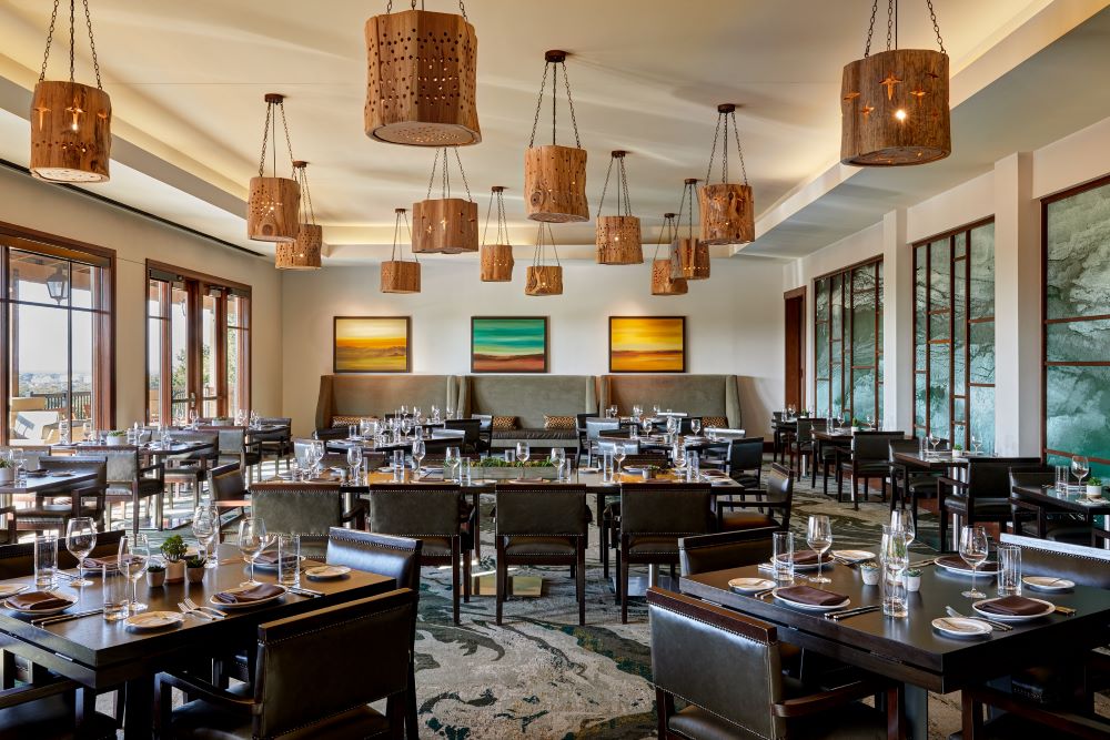 18 Oaks Cherry Bark private dining room CREDIT JW Marriott San Antonio