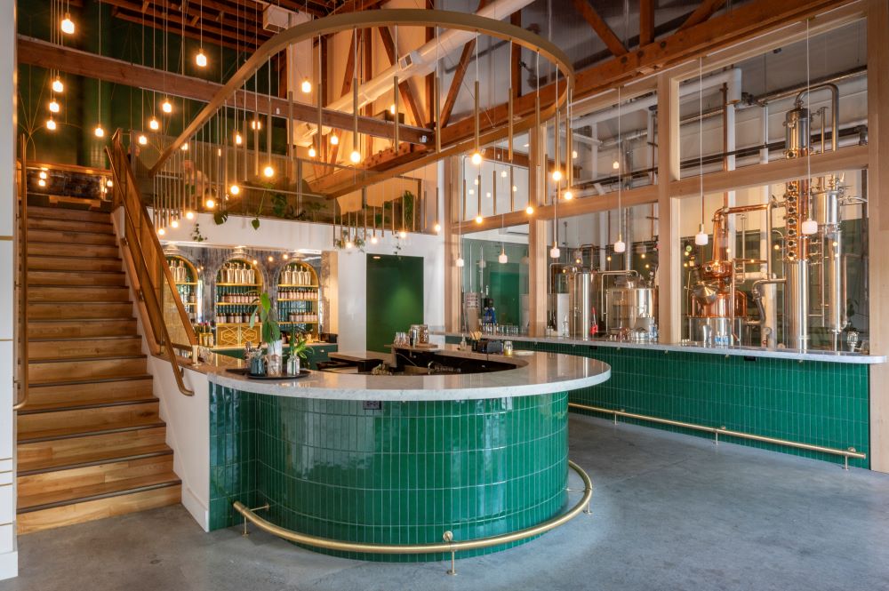 Photo of Aimsir Distilling, Portland, Oregon.