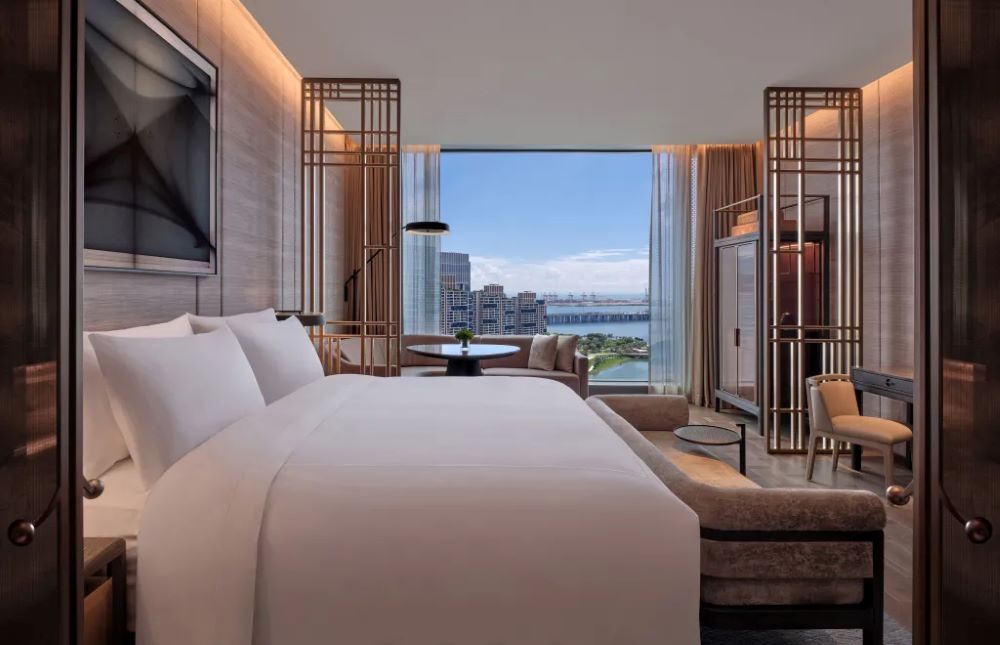 Conrad Shenzhen Deluxe King Bed Room Bay View