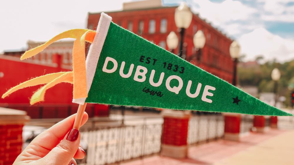 Dubuque est. 1833