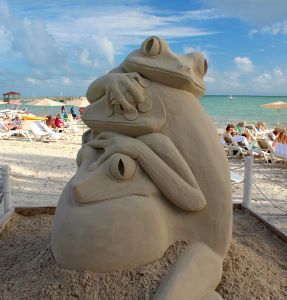 Frog Sand Sculpture by Marianne van den Broek