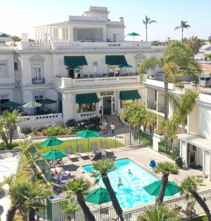 Photo of Glorietta Bay Inn.