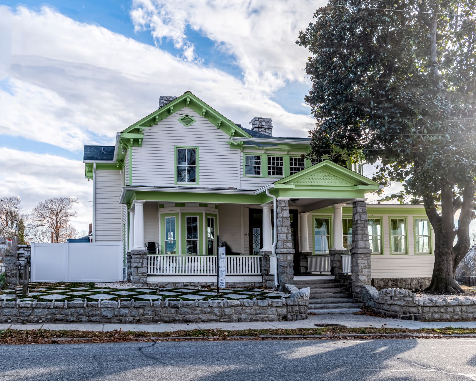 Historic Magnolia Inn