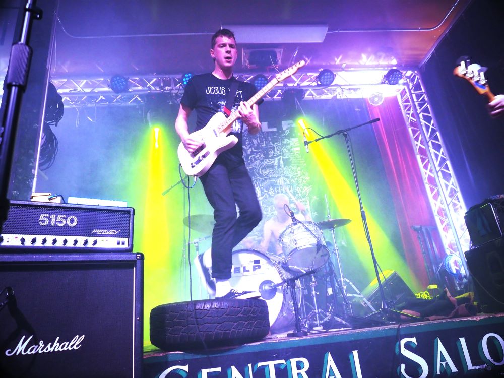 Photo of guitar player at Cloudbreak.