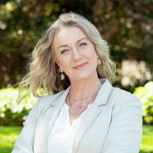Maggie Lang