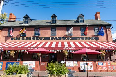 Exterior and main entrance of Middleton Tavern in Annapolis, Maryland