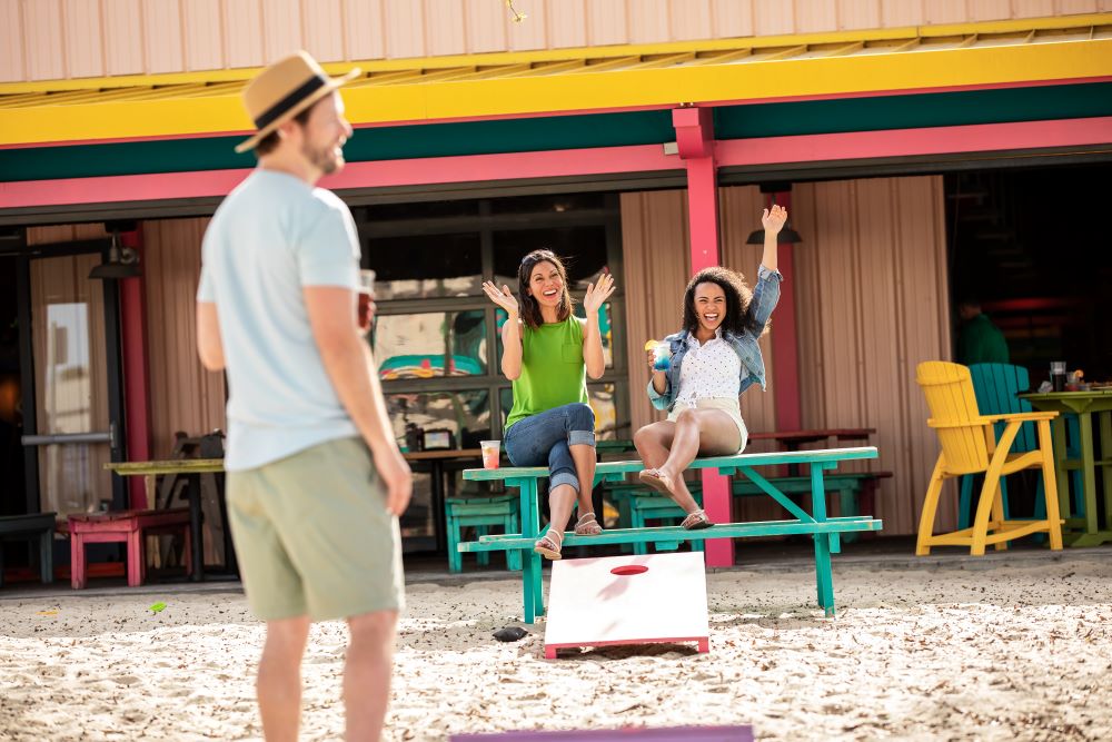 Myrtle Beach attendees playing games