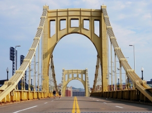 Roberto Clemente Bridge in Pittsburgh - Tours and Activities