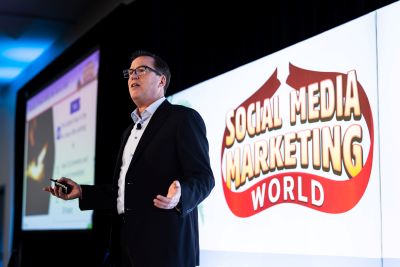 Richard Bliss speaking at Social Media Marketing World