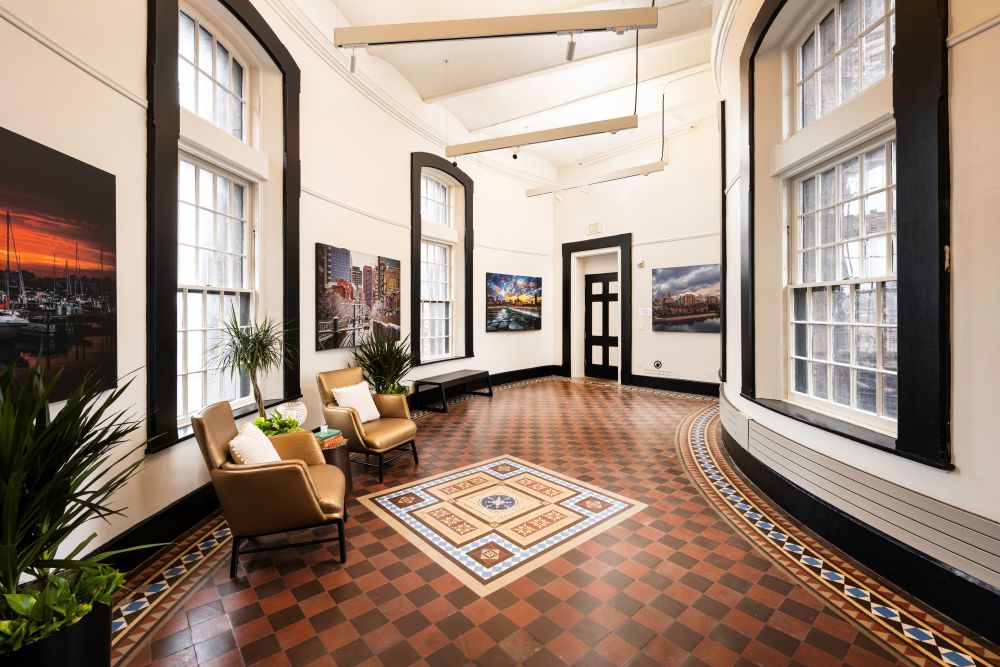 Image of Richardson Hotel lobby.