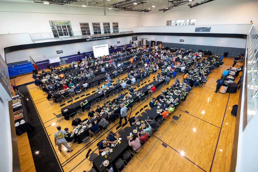 Photo of sports hall at Riverside EpiCenter.