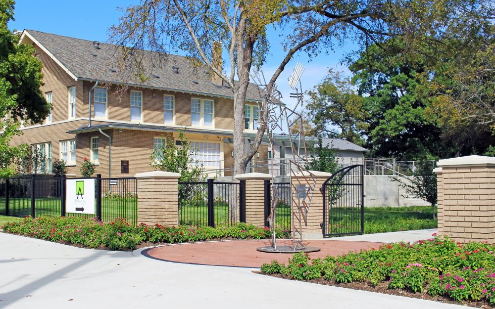 Saigling House, ArtCentre of Plano.