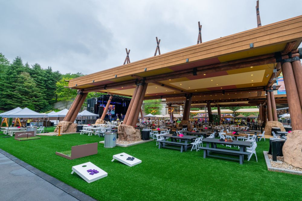 Mohegan Sun's Sun Patio.