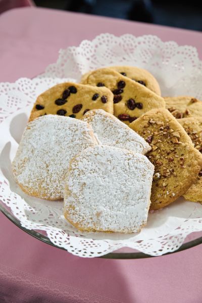 Roser’s Tea Cake Cookies.