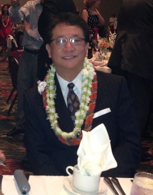 Photo of Kevin Iwamoto at University of Hawaii Hall of Honors dinner.