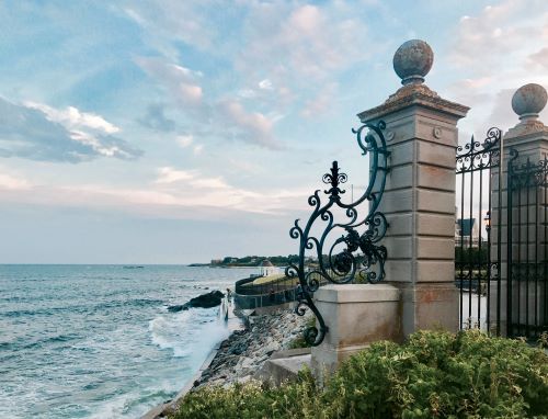 Scenic cliff walk in Newport.