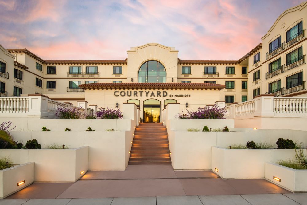 The Courtyard by Marriott Santa Cruz exterior