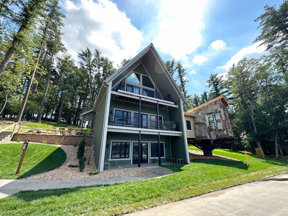 Photo of Wilderness Resort tree house accommodations.