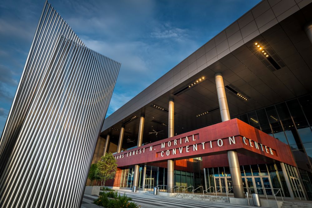 Alluvial Mirror Art Installation in front of Ernest N. Morial Convention Center