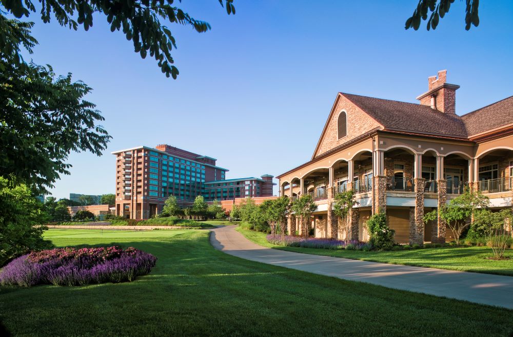 Lansdowne Clubhouse exterior