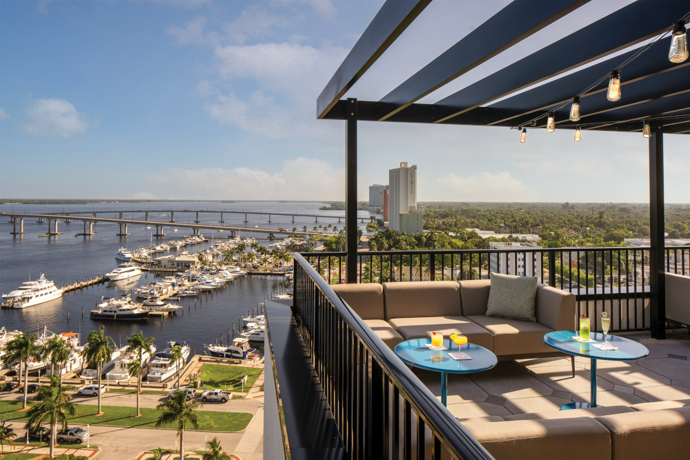 Beacon Social Drinkery at Luminary Hotel & Co. in Fort Myers