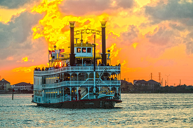 Galveston Moody Gardens Boat, Credit: Galveston CVB