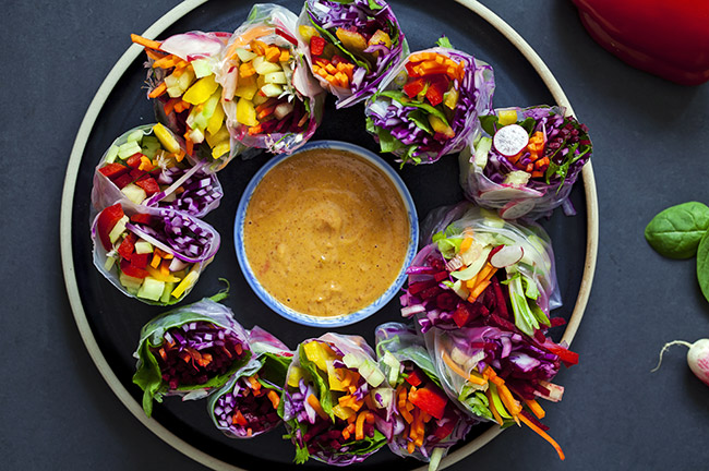 Vegetarian Rice Paper Rolls With Peanut Sauce