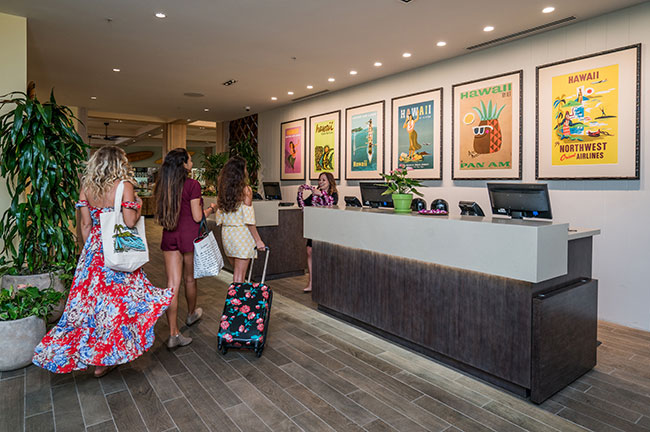 Queen Kapi‘olani Hotel, Lobby Greeting