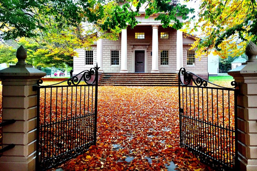 Redwood Library Athenum - courtesy of Discover Newport