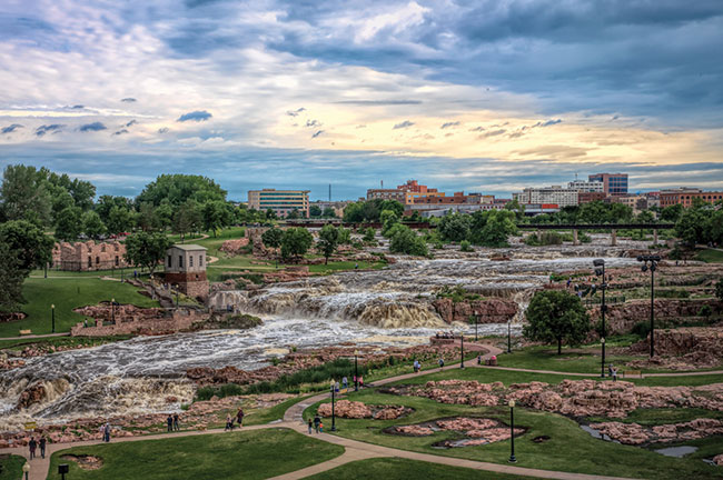 Falls Park, Credit: Sioux Falls CVB