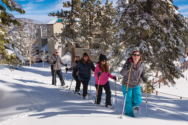 Snowshoe teambuilding, Ridge Tahoe