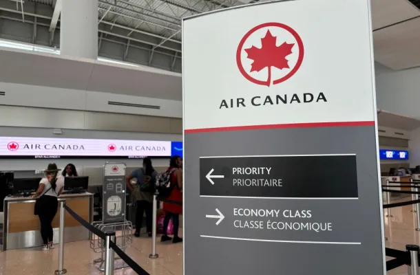 Air Canada sign. Credit: Jenari / Shutterstock.com