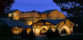 panoramic image of Woodloch Lodge