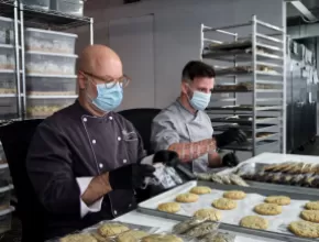 Ron Ben-Israel's virtual cake baking classes.