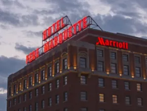 Peoria Pere Marquette Hotel Exterior