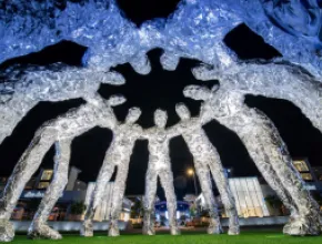 Huddle sculpture at The Star