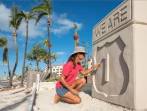 Marianne van den Broek, Professional Sand Sculptor