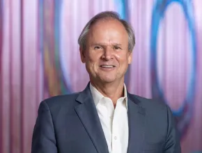 Ulrich Samietz Headshot
