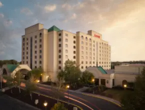 Marriott Minneapolis Northwest Hotel & Conference Center exterior