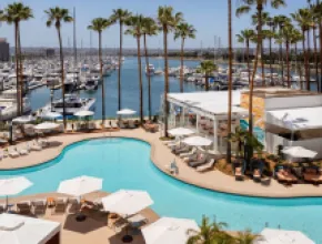 Sheraton San Diego Resort pool and marina