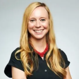 Lauren Grady Headshot