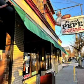 Frank Pepe Pizzeria Napoletana exterior 