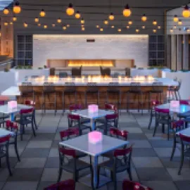 Hilton Motif Seattle Rooftop Dining