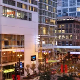 theWit Hotel Exterior, Downtown Chicago. Credit: theWit, a Hilton Hotel