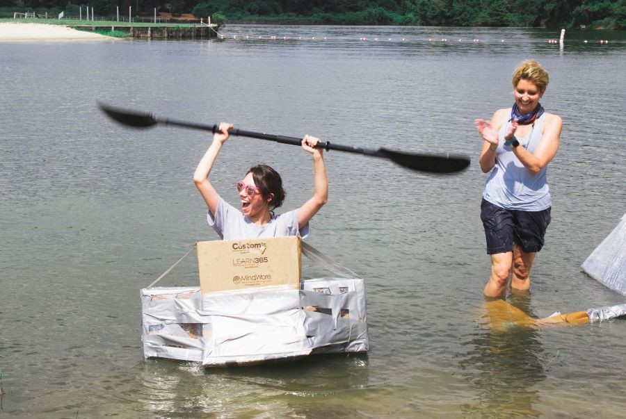 Teambuilding on Lake Conroe at Margaritaville Lake Resort, Lake Conroe, Houston.