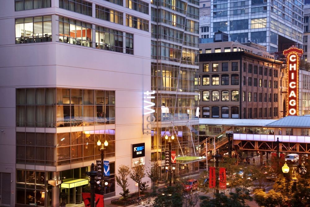 theWit Hotel Exterior, Downtown Chicago. Credit: theWit, a Hilton Hotel