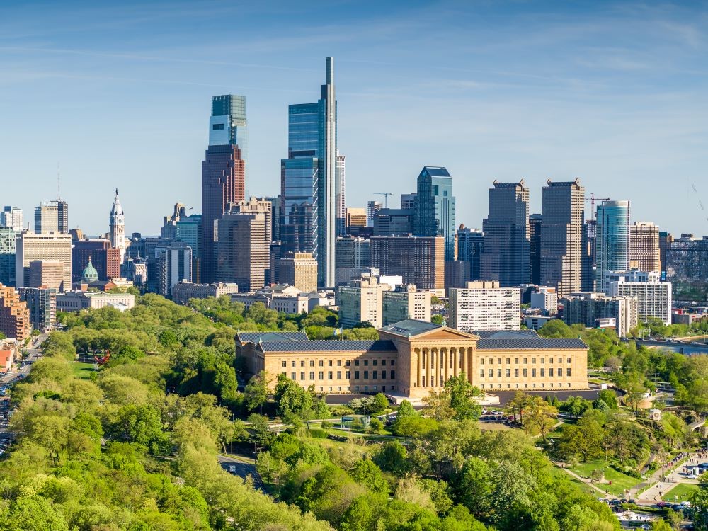 Photo of Philadelphia skyline and Philadelphia Museum of Art.